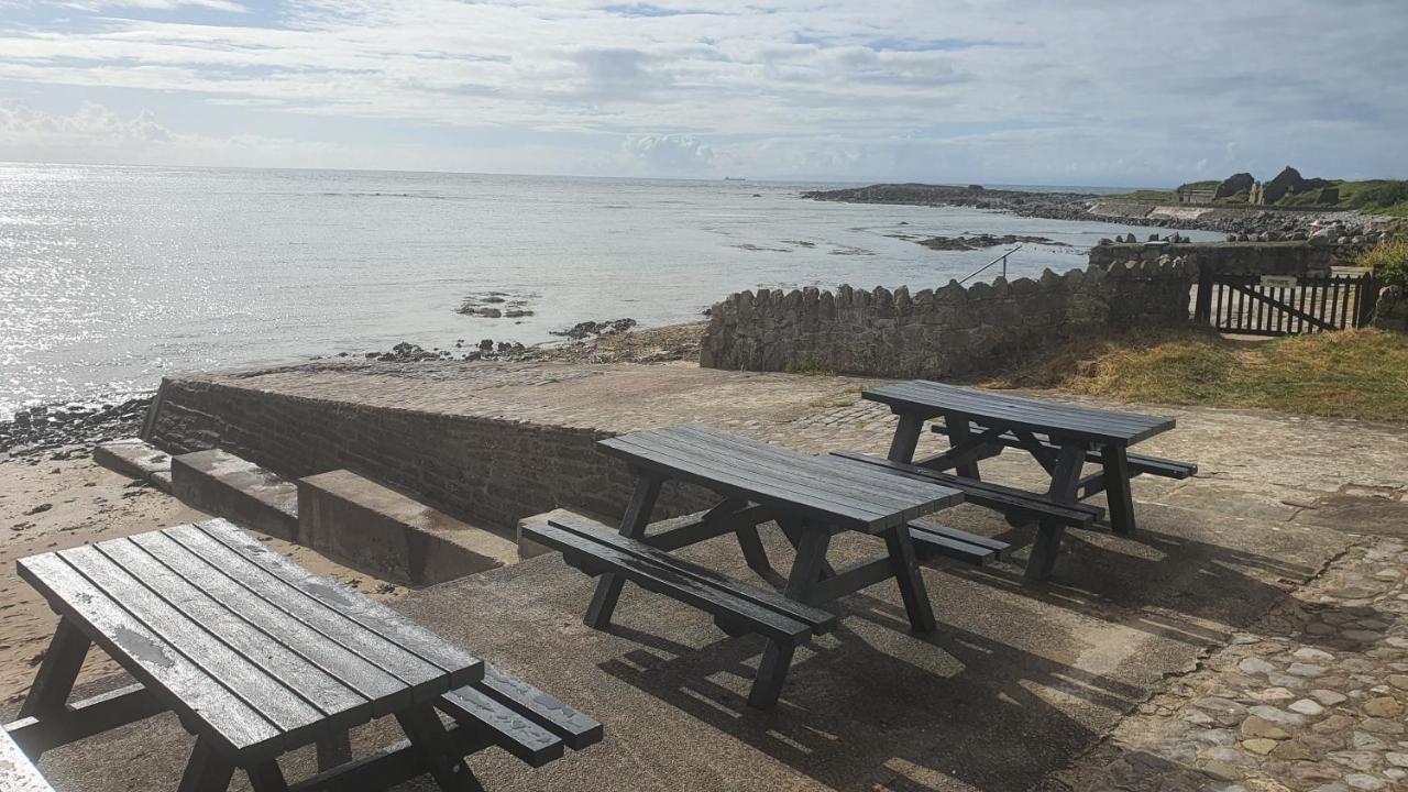 Auberge de jeunesse Yha Port Eynon Extérieur photo