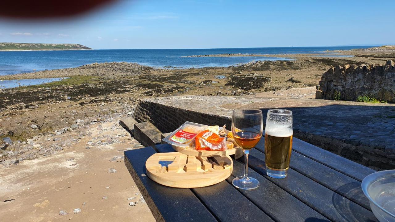 Auberge de jeunesse Yha Port Eynon Extérieur photo