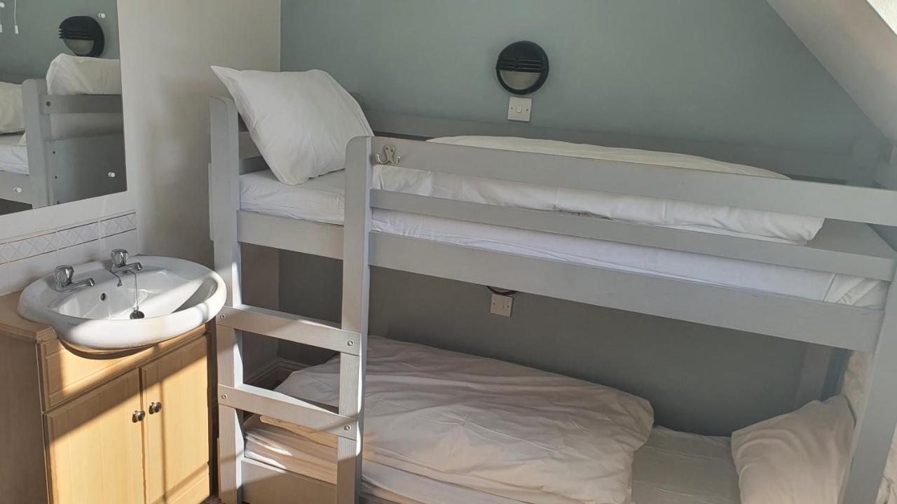 Auberge de jeunesse Yha Port Eynon Extérieur photo